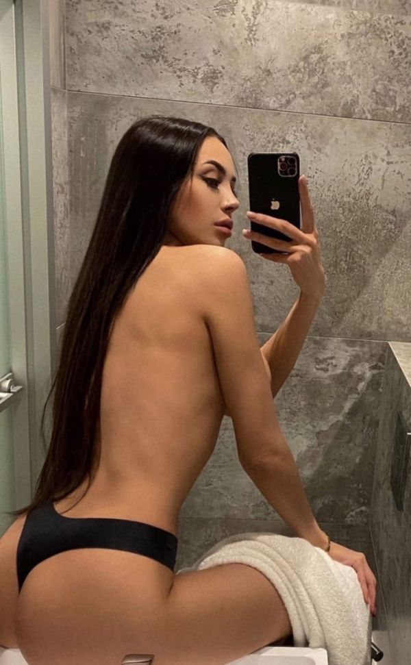 Аня #1214685