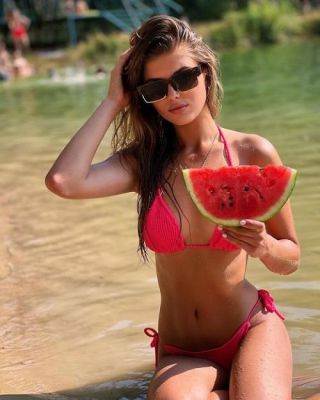 Юля #3688430